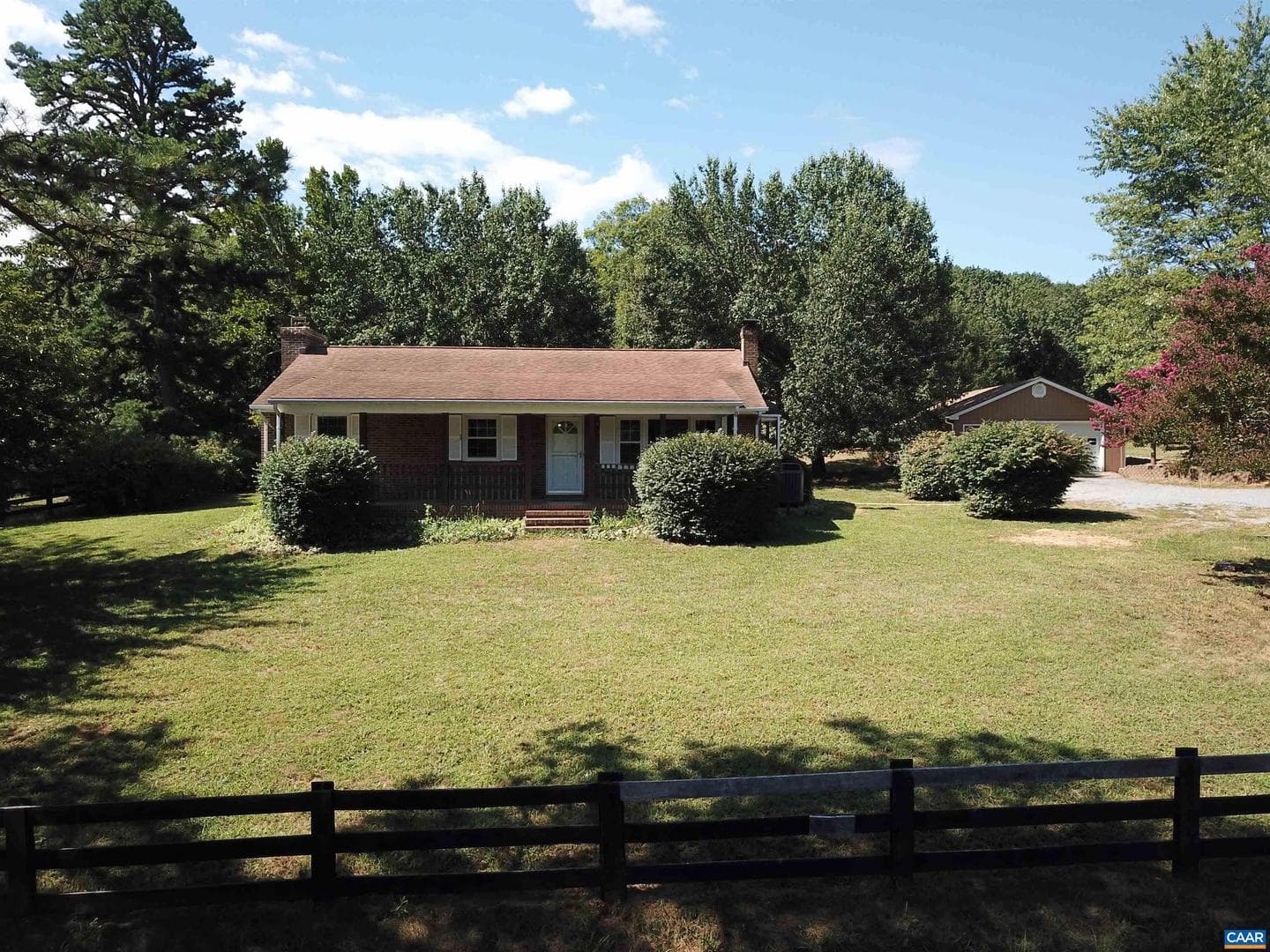 211 Rocky Top Ln photo 1