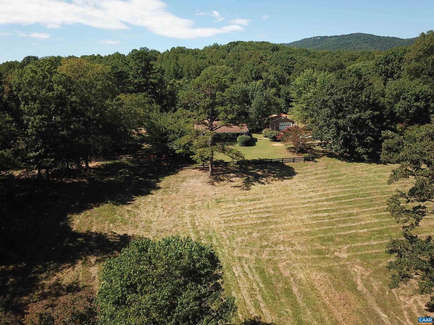 211 Rocky Top Ln photo 13