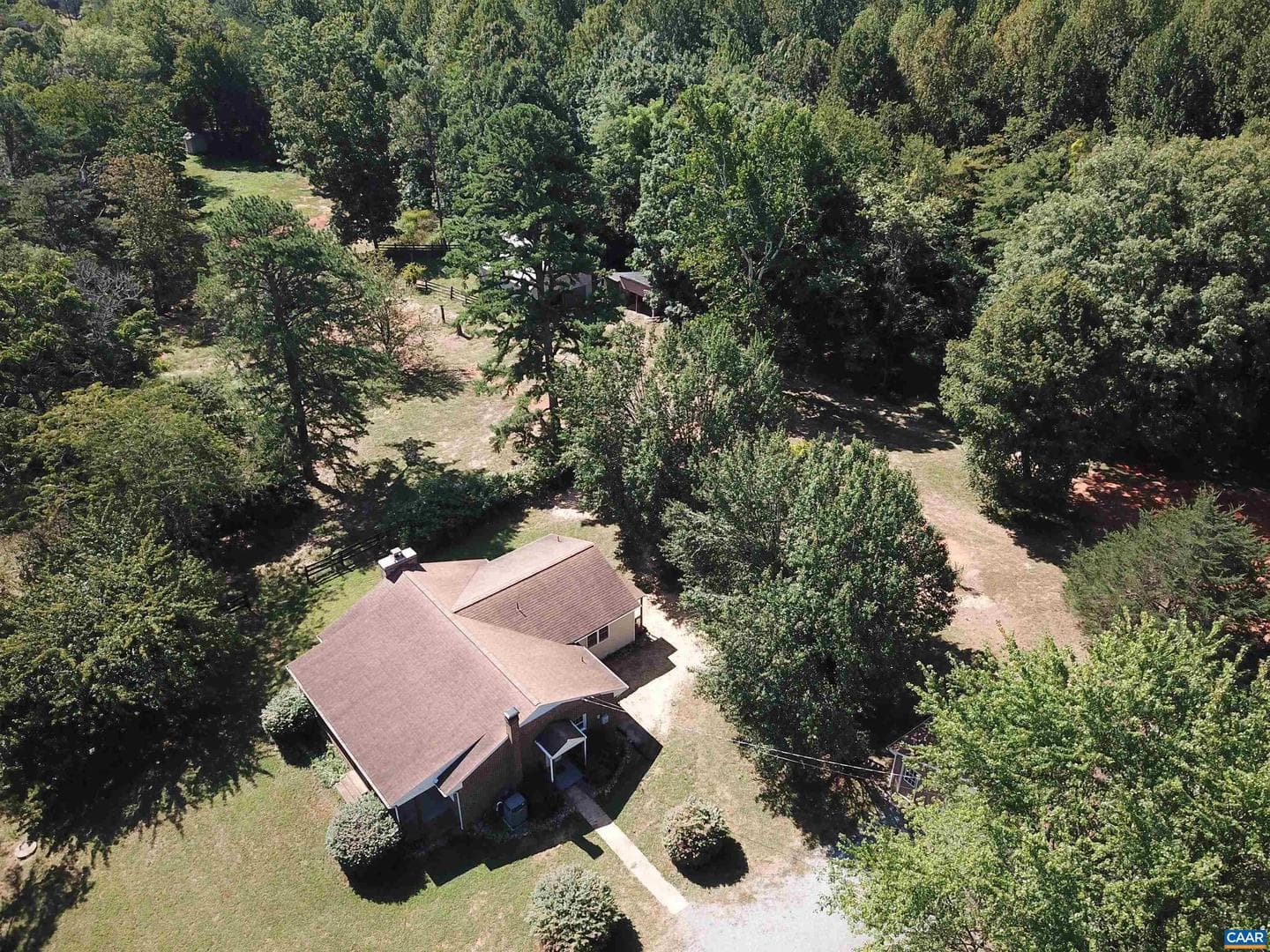 211 Rocky Top Ln photo 32