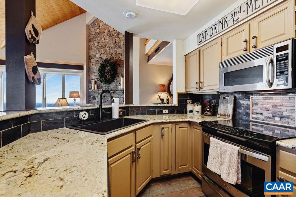 1818 High Ridge Ct Condos photo 22