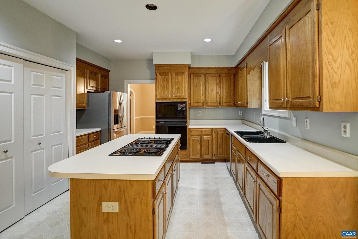 3371 Cotswold Ln photo 20