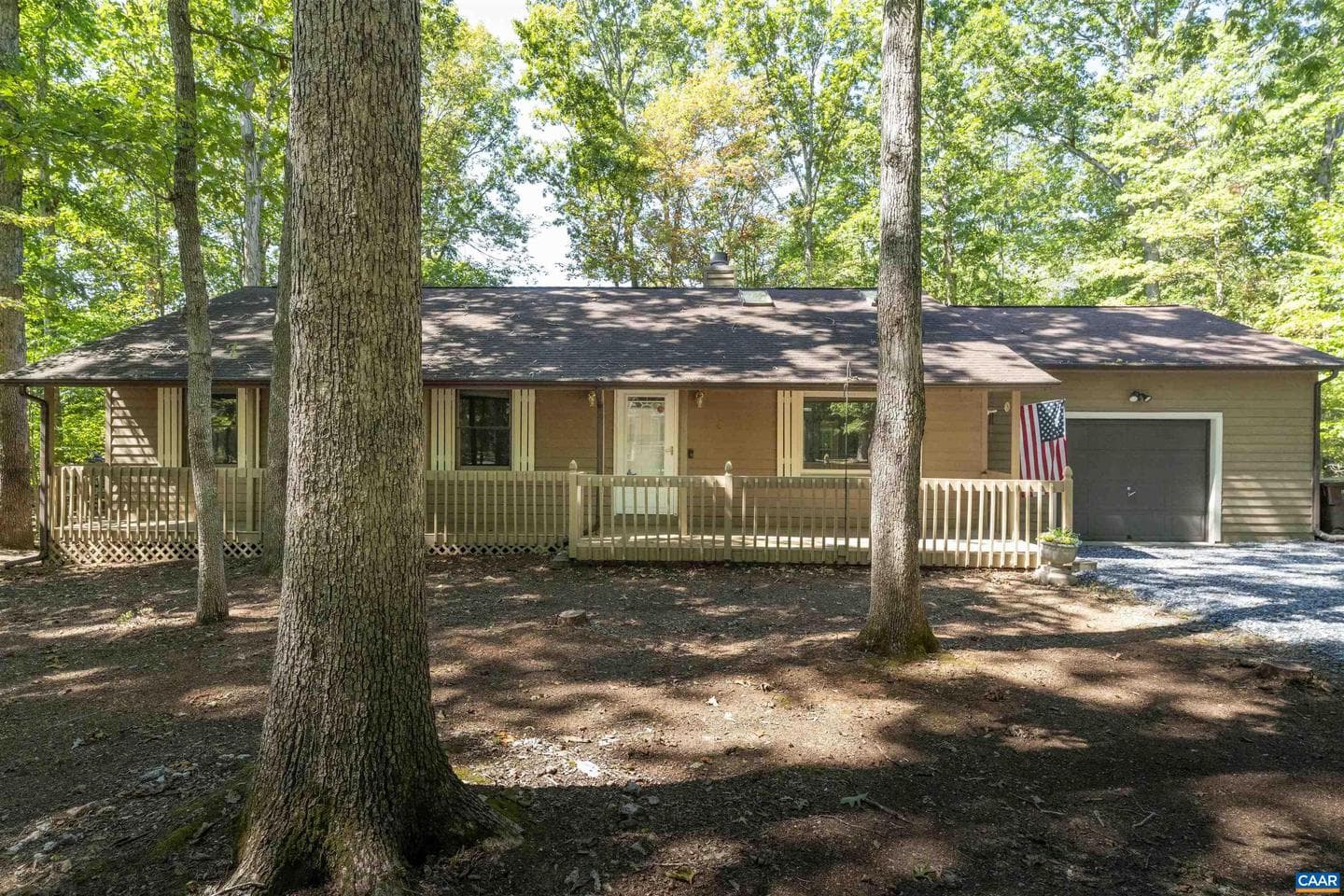 8 Hardwood Rd photo 1