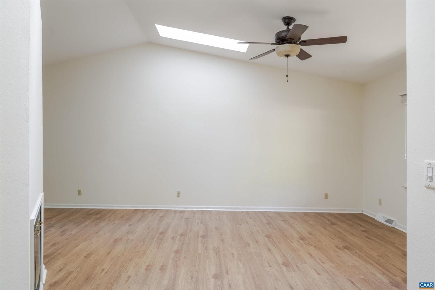 8 Hardwood Rd photo 10