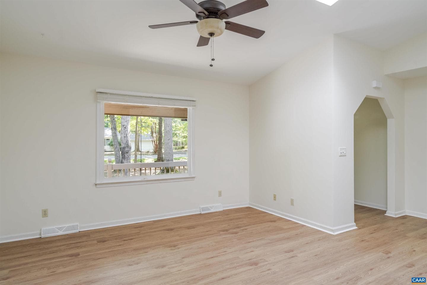 8 Hardwood Rd photo 9