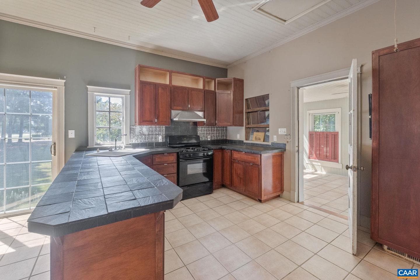 26171 N James Madison Hwy photo 4