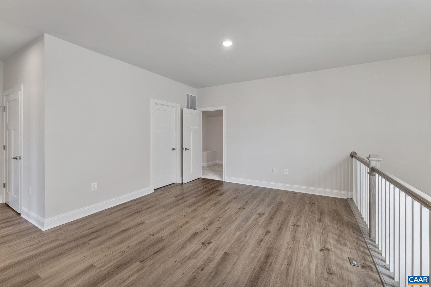 208 Sunbird Ln photo 29