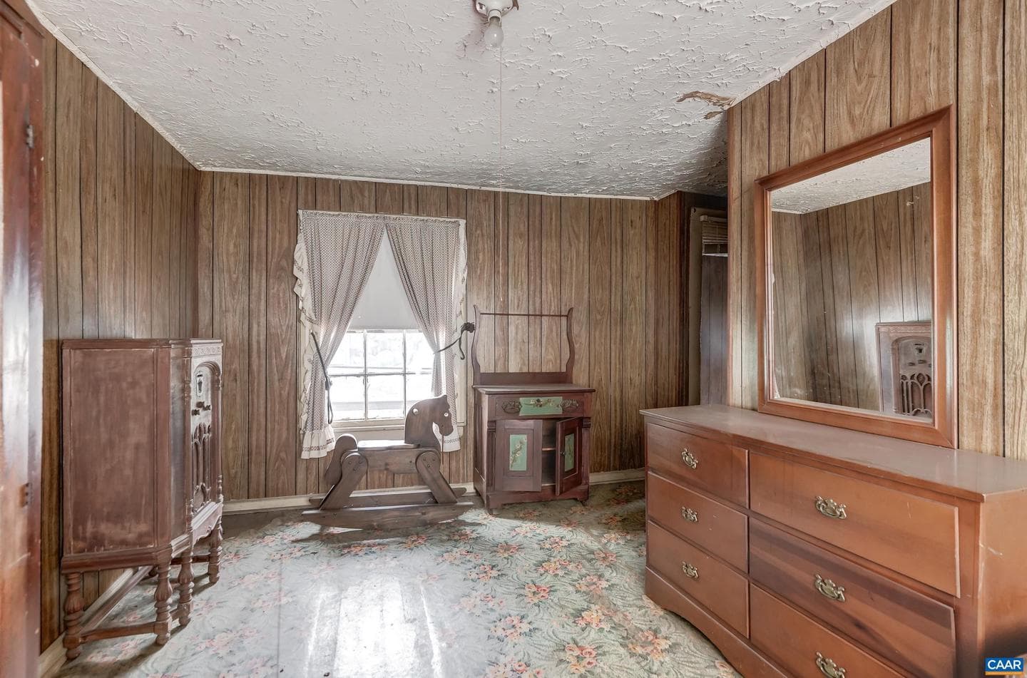 918 King St photo 16