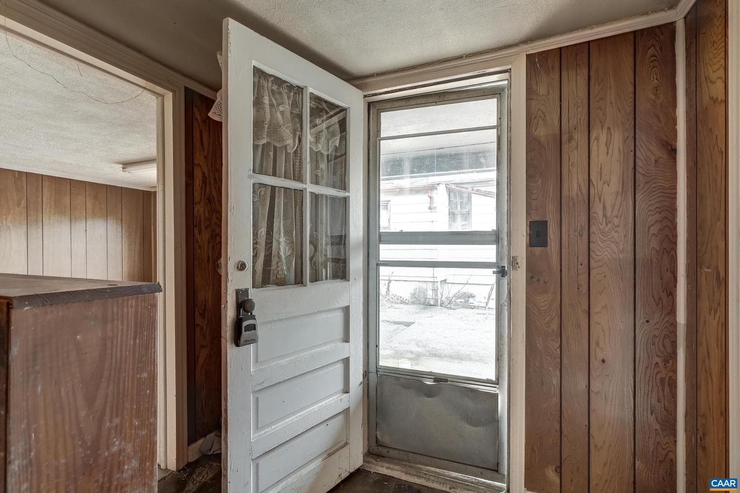 918 King St photo 21