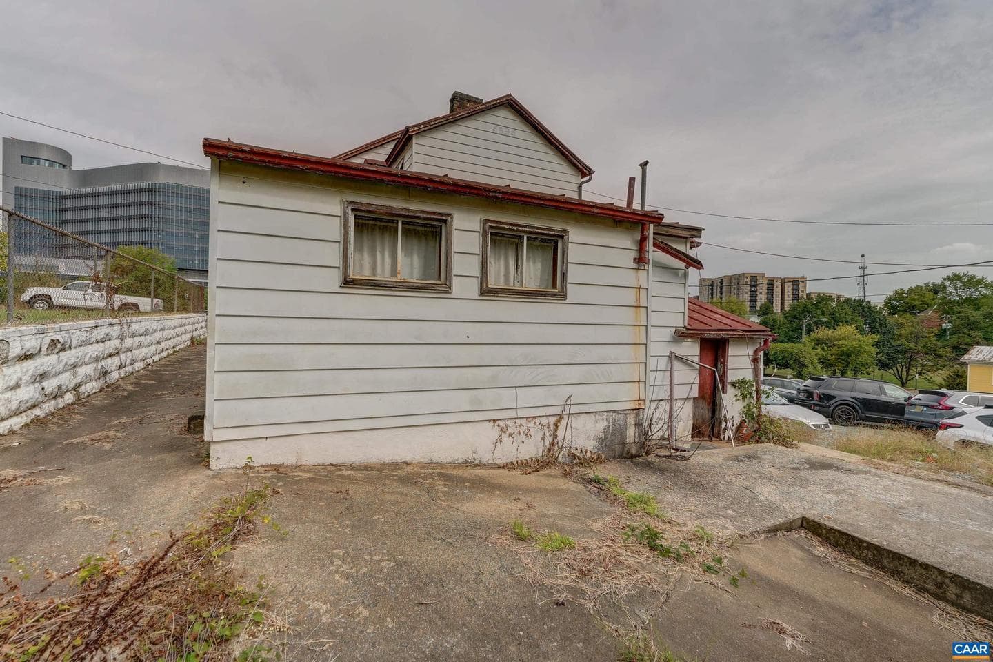 918 King St photo 40