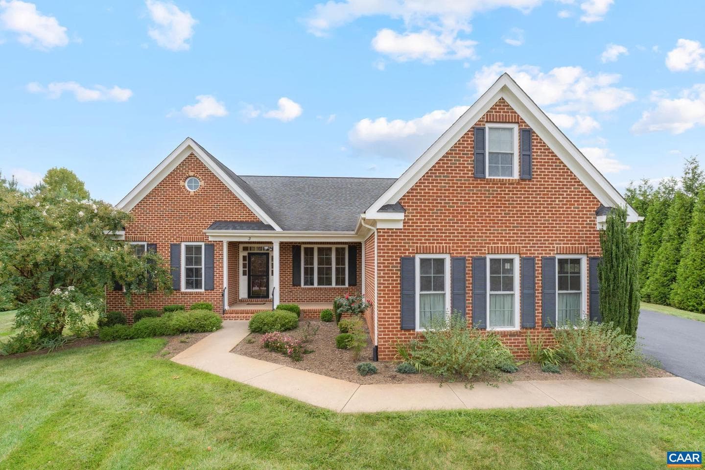 3 Forest Ct
