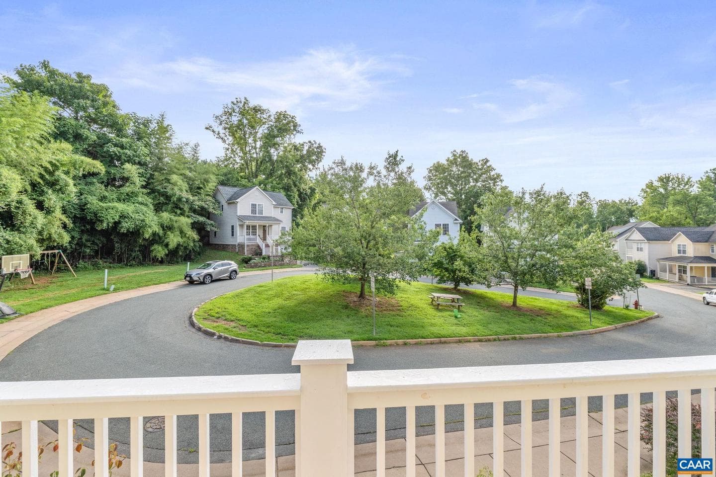 118 Roys Pl photo 35