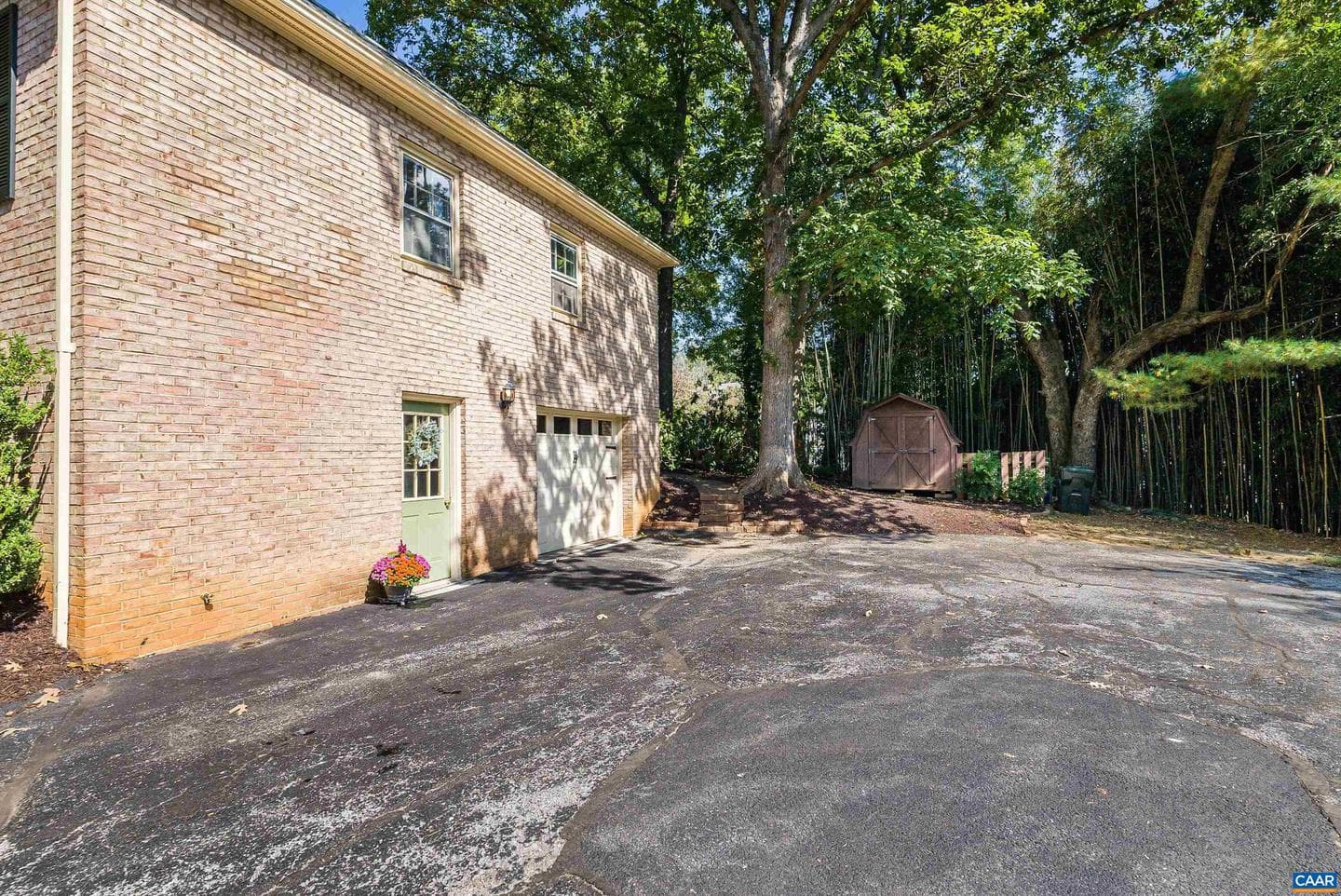 31 Oak Ln photo 46