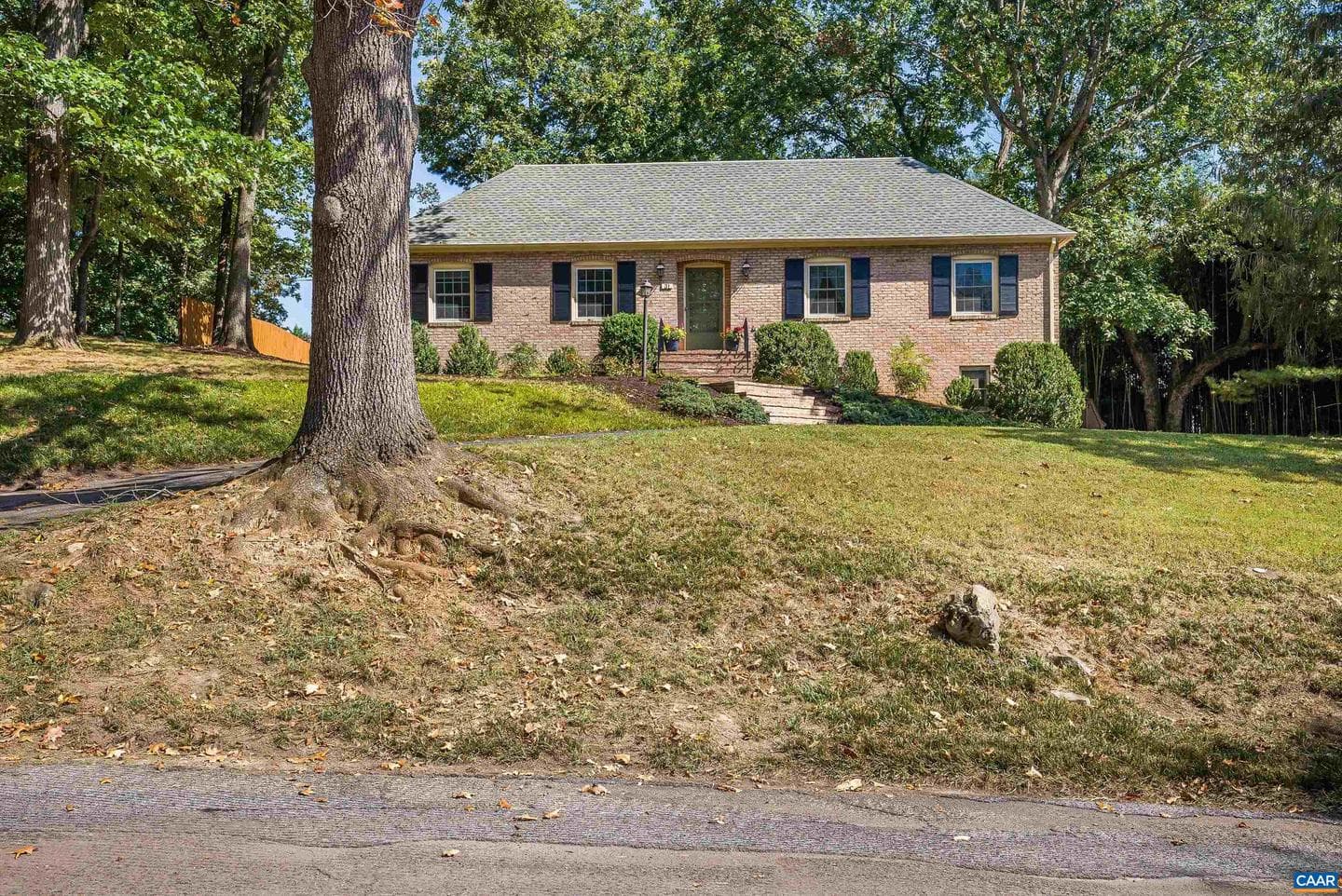 31 Oak Ln photo 52