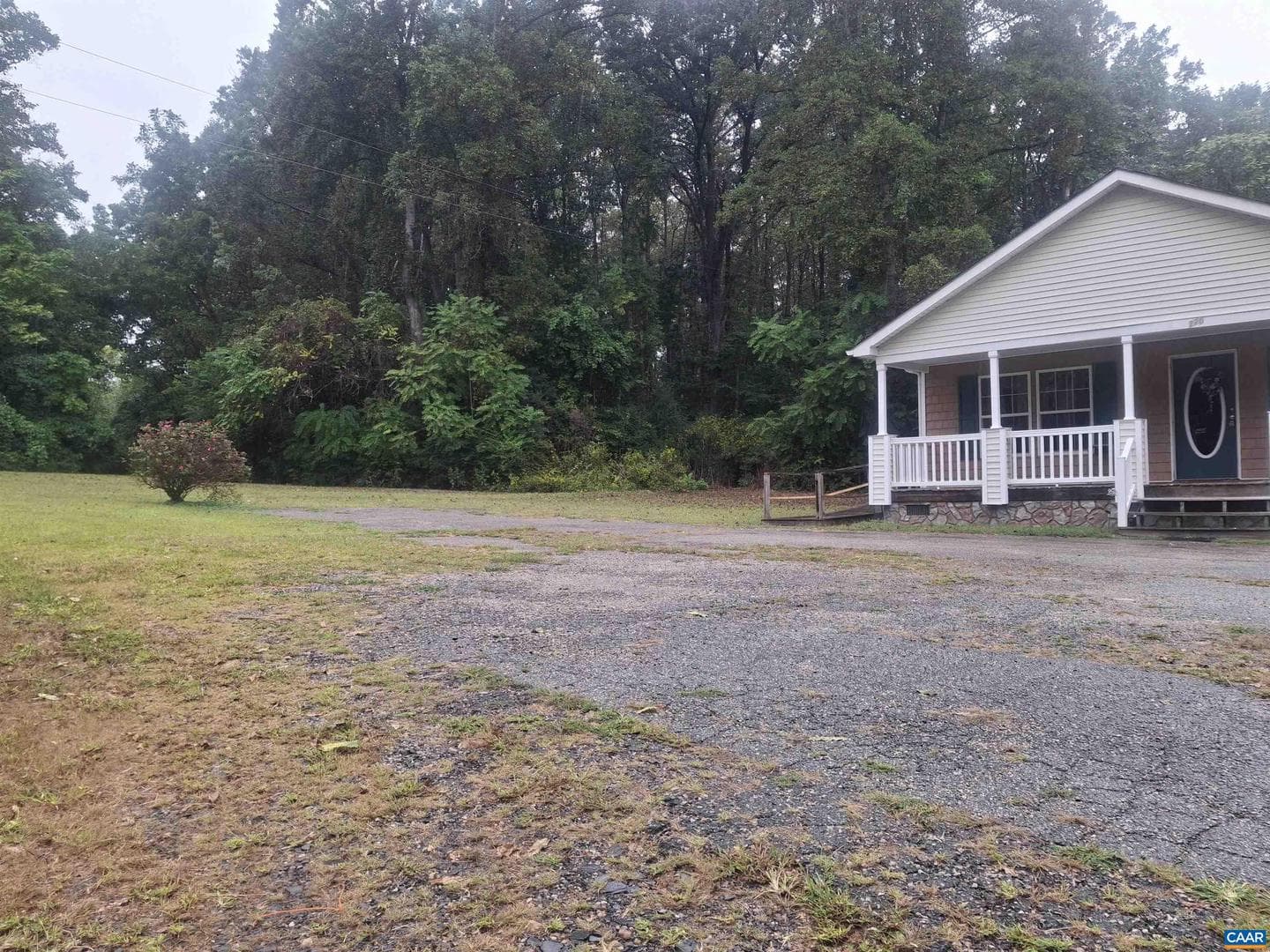 220 Camden St photo 16