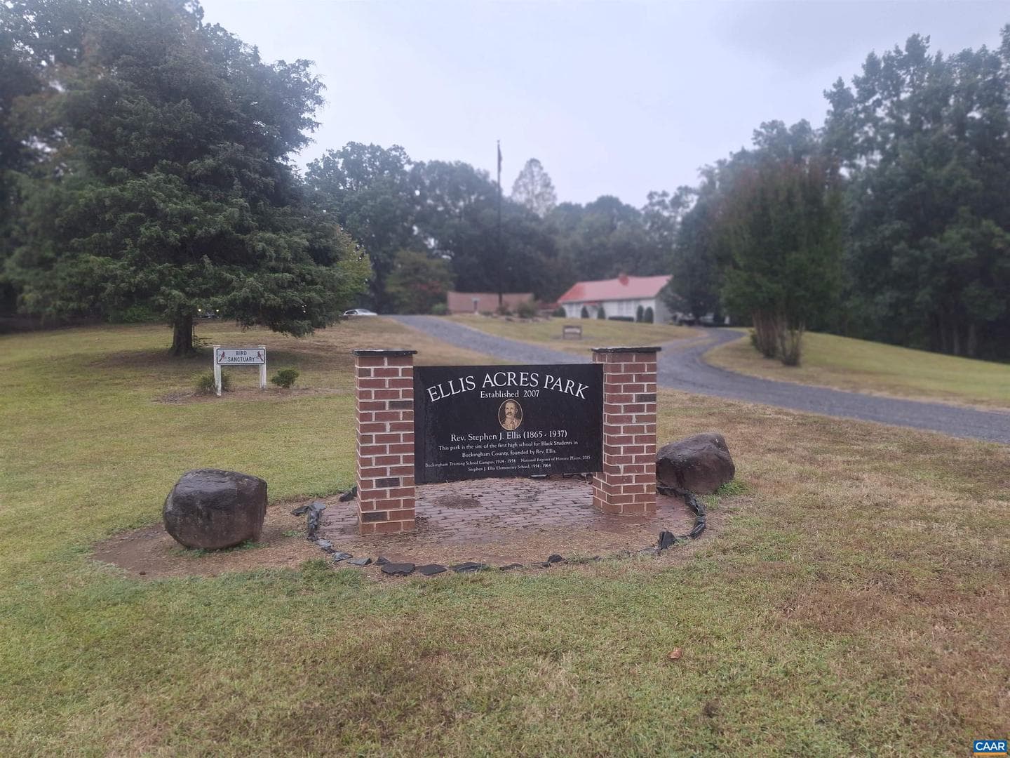 220 Camden St photo 20