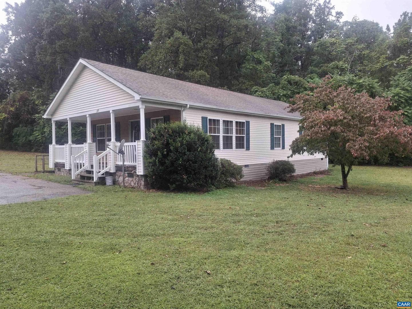 220 Camden St photo 3