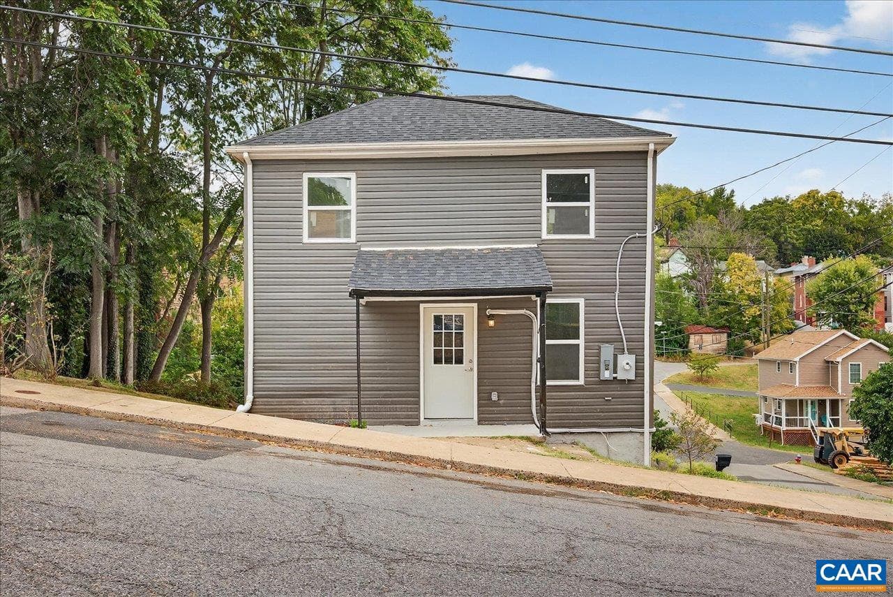 1003 W Johnson St photo 19