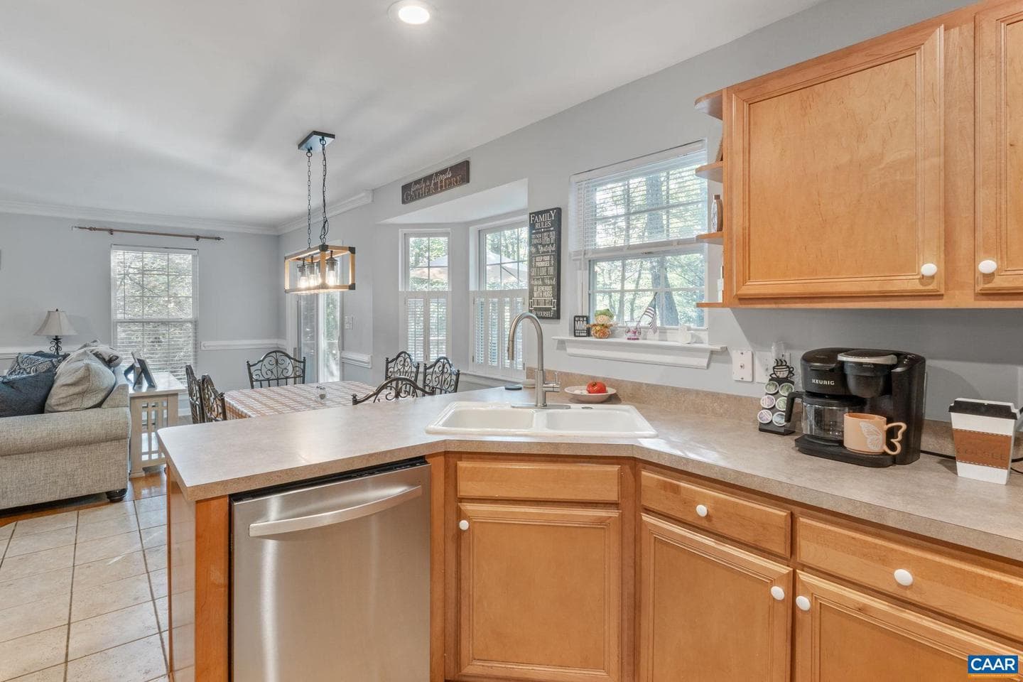 64 Woodlawn Dr photo 10