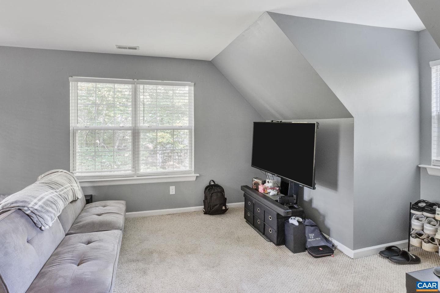 64 Woodlawn Dr photo 18