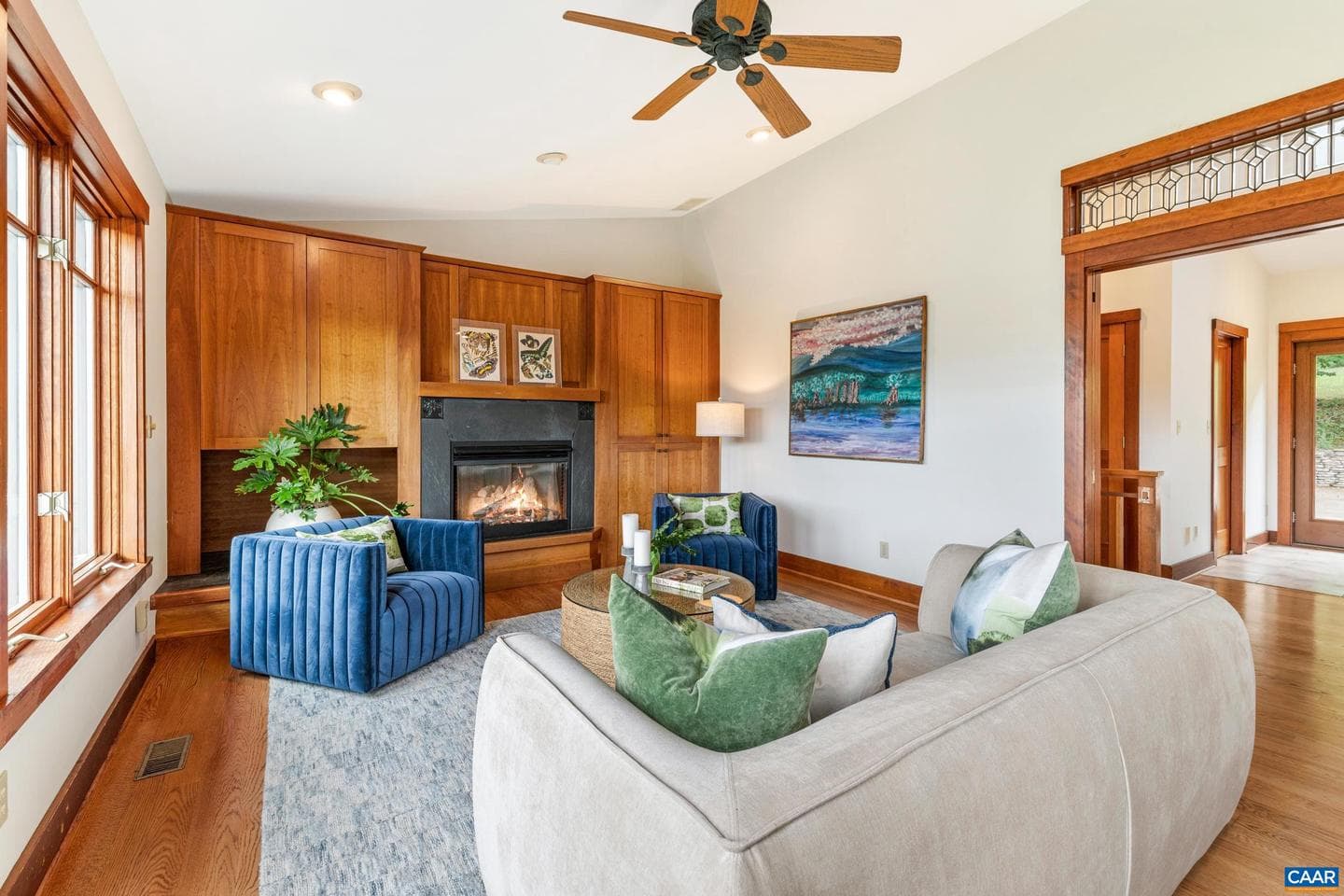 6585 Foxcliff Ln photo 21