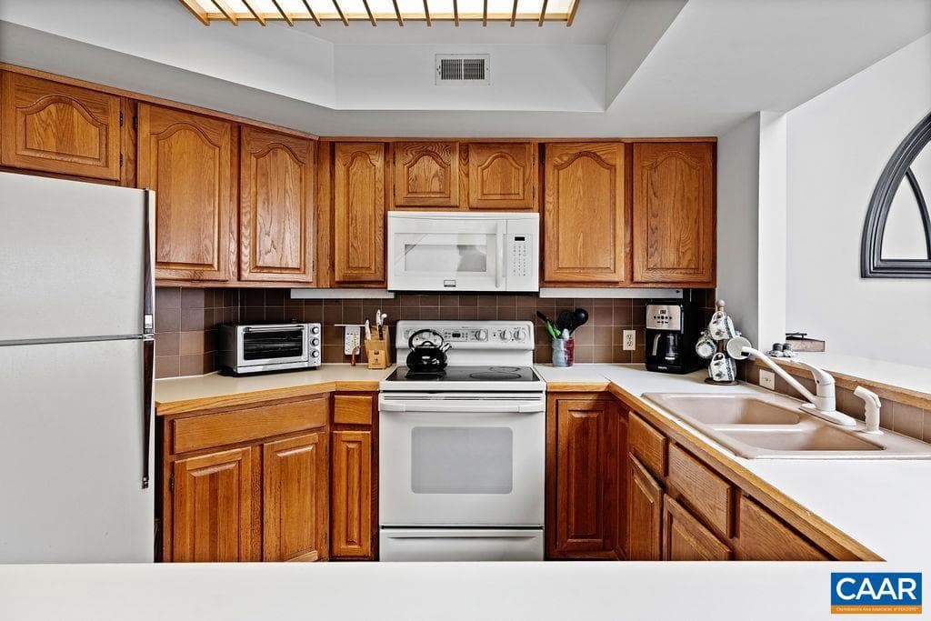 1544 Cliffs Condos photo 18