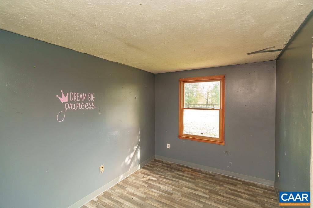 1209 Hollands Rd photo 19