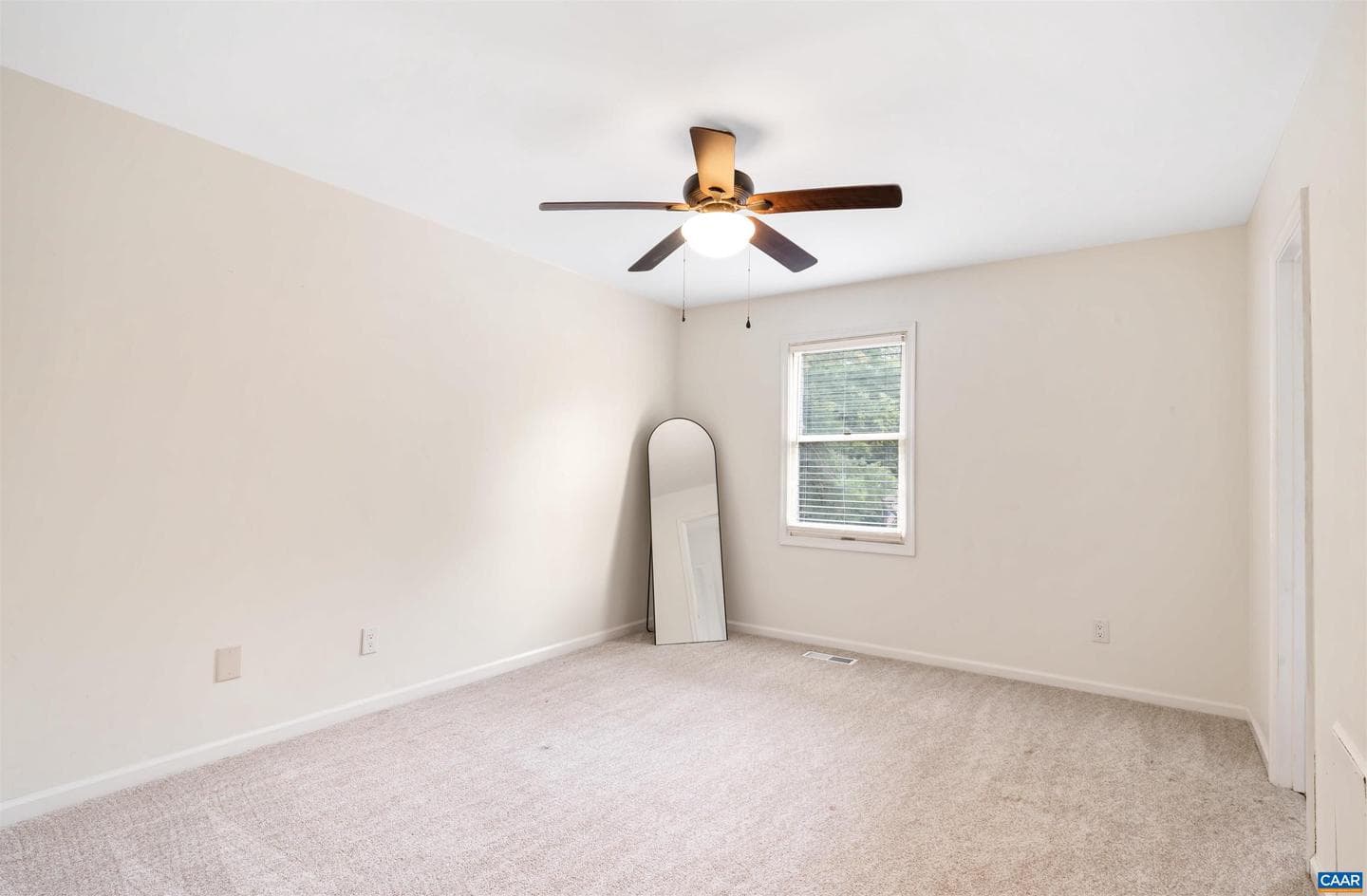 1552 Garden Ct photo 20