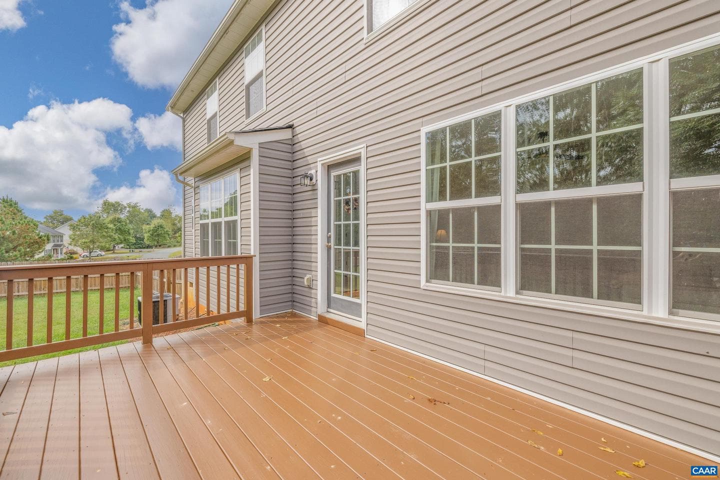 432 Glen Cir photo 4