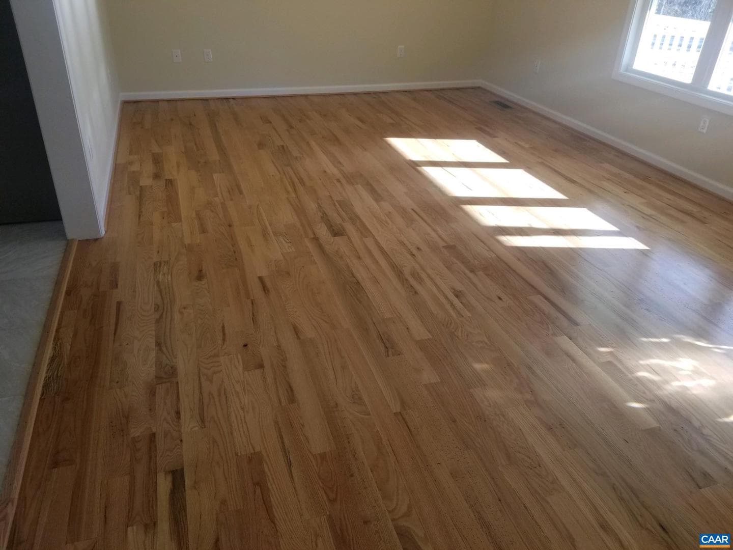 672 Westwood photo 21