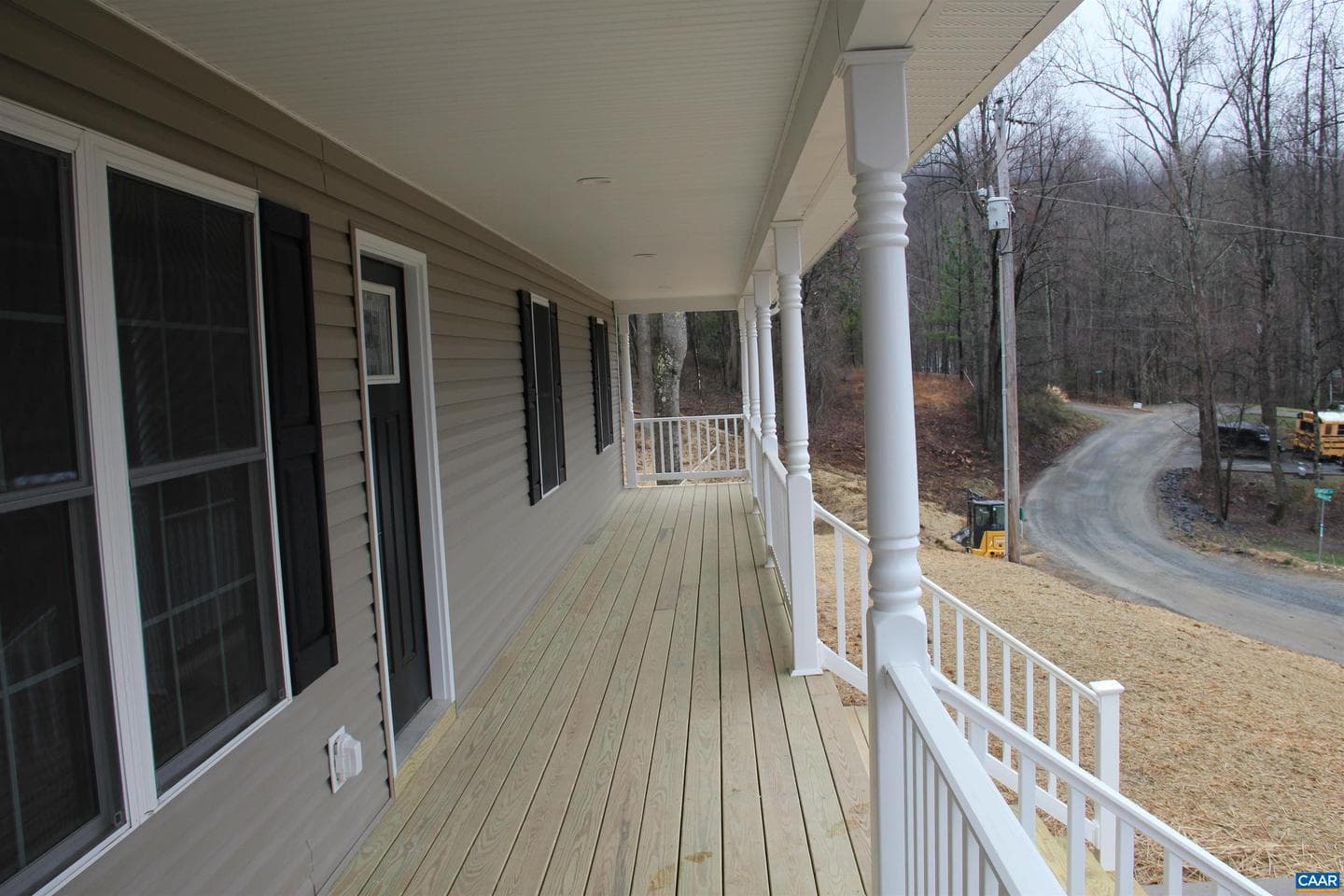 672 Westwood photo 9