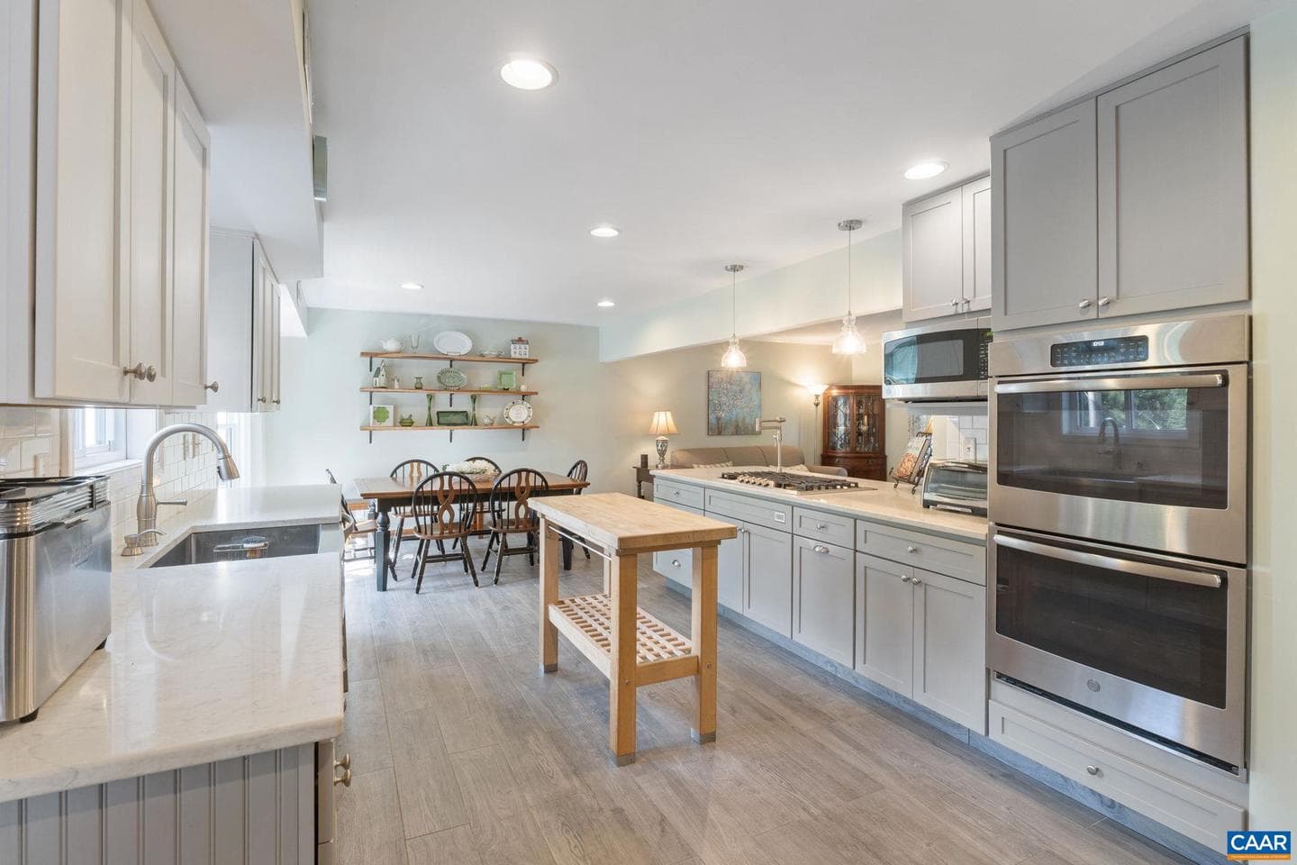 1131 Raintree Dr photo 15