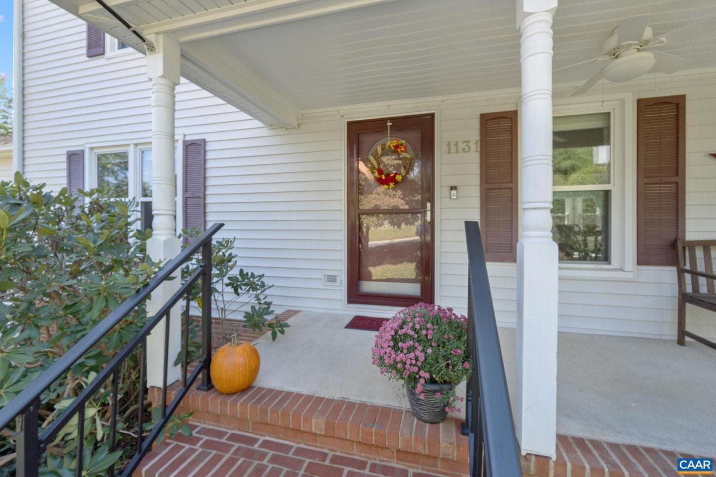 1131 Raintree Dr photo 5