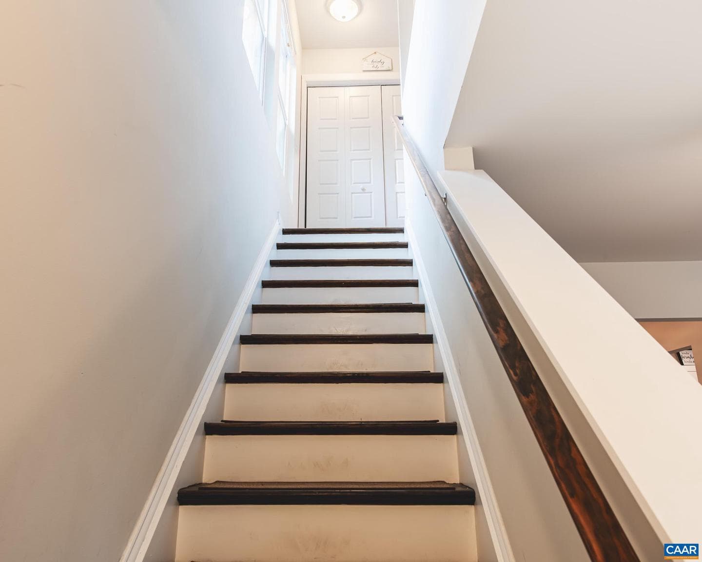 4 Deerwood Ln photo 10
