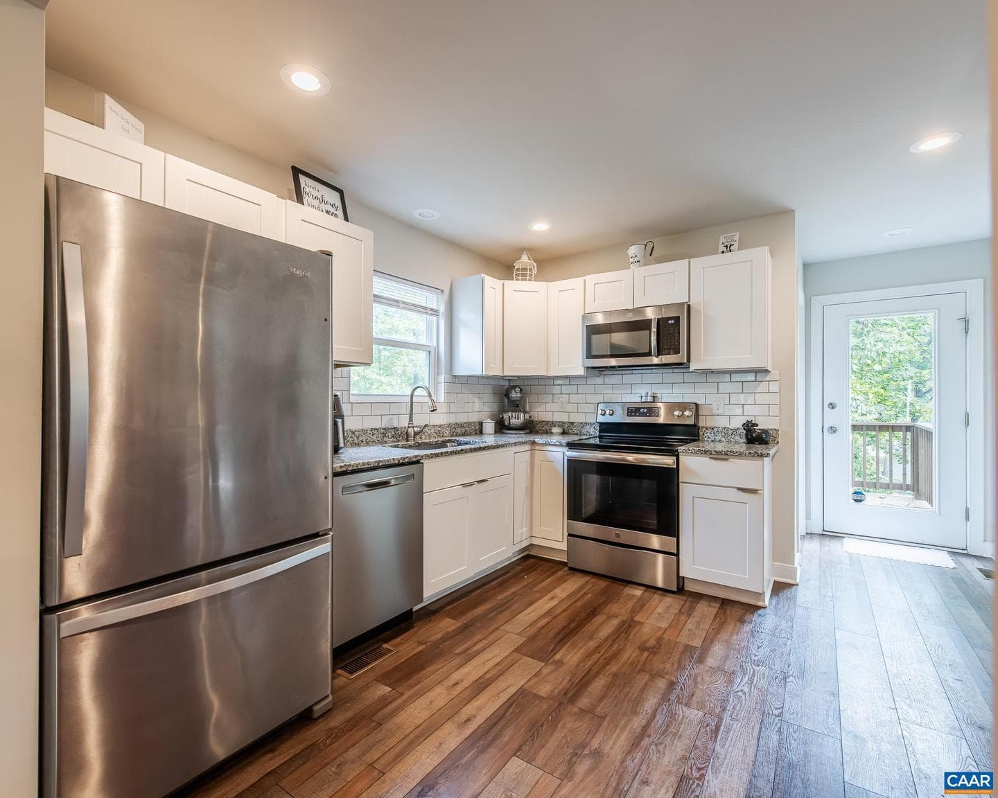4 Deerwood Ln photo 5