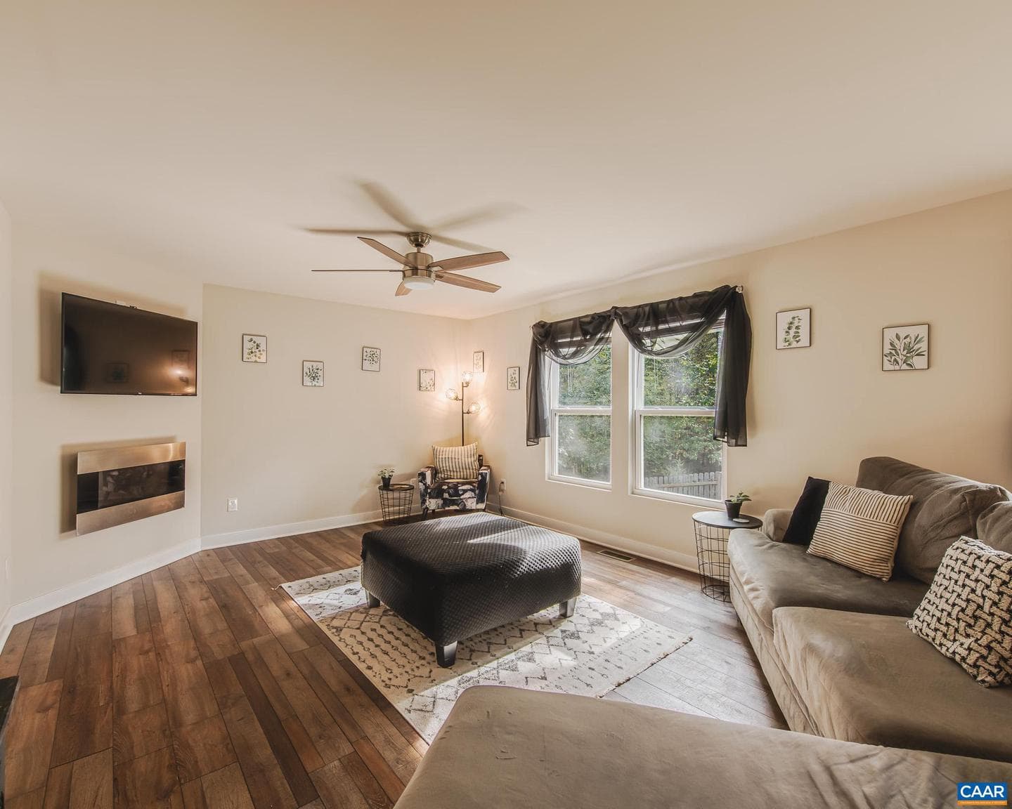 4 Deerwood Ln photo 6