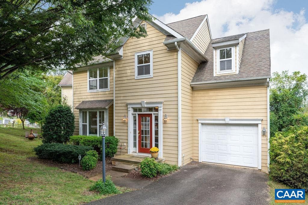 1105 Saint Charles Ct photo 1