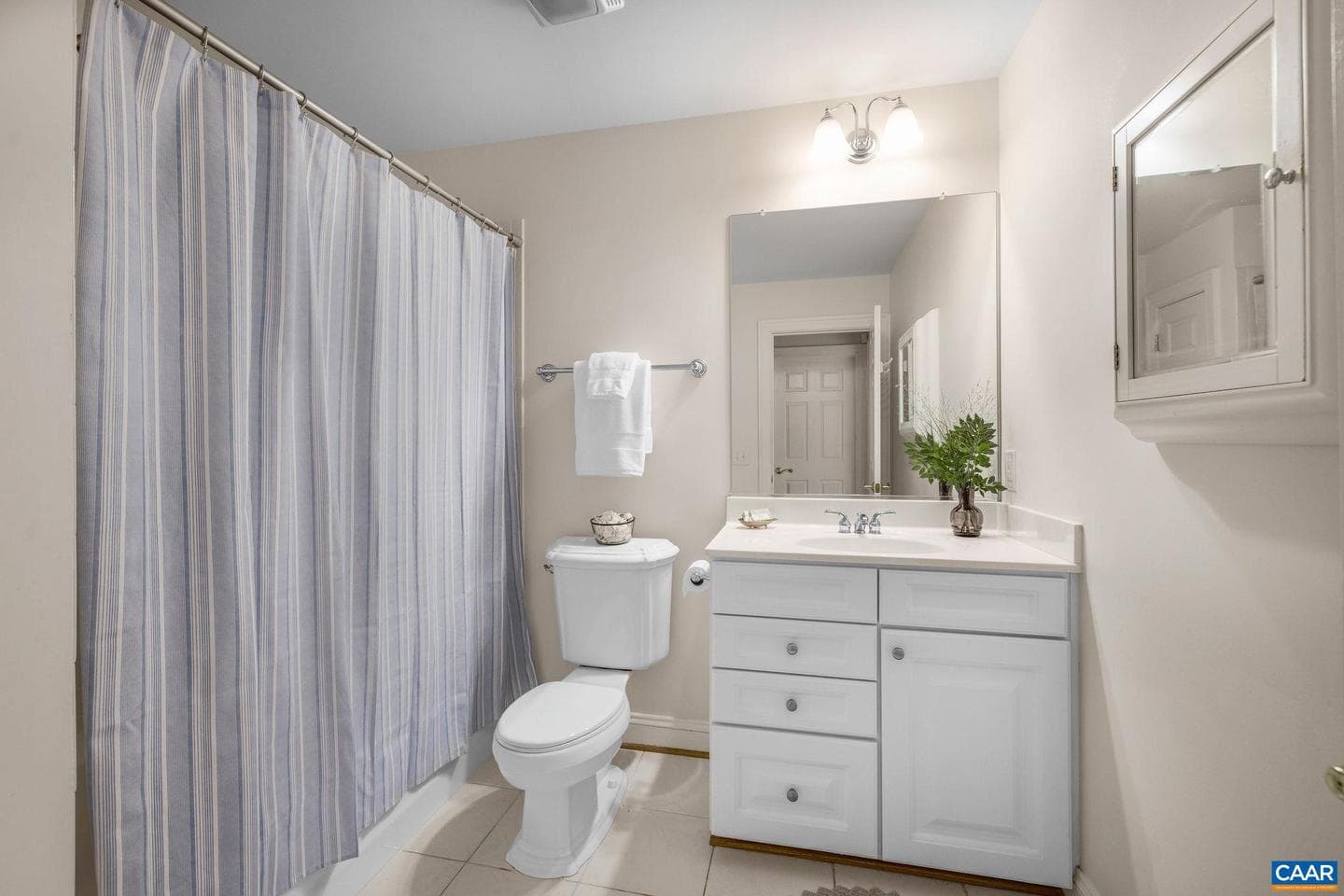 4405 Redwood Ln photo 31