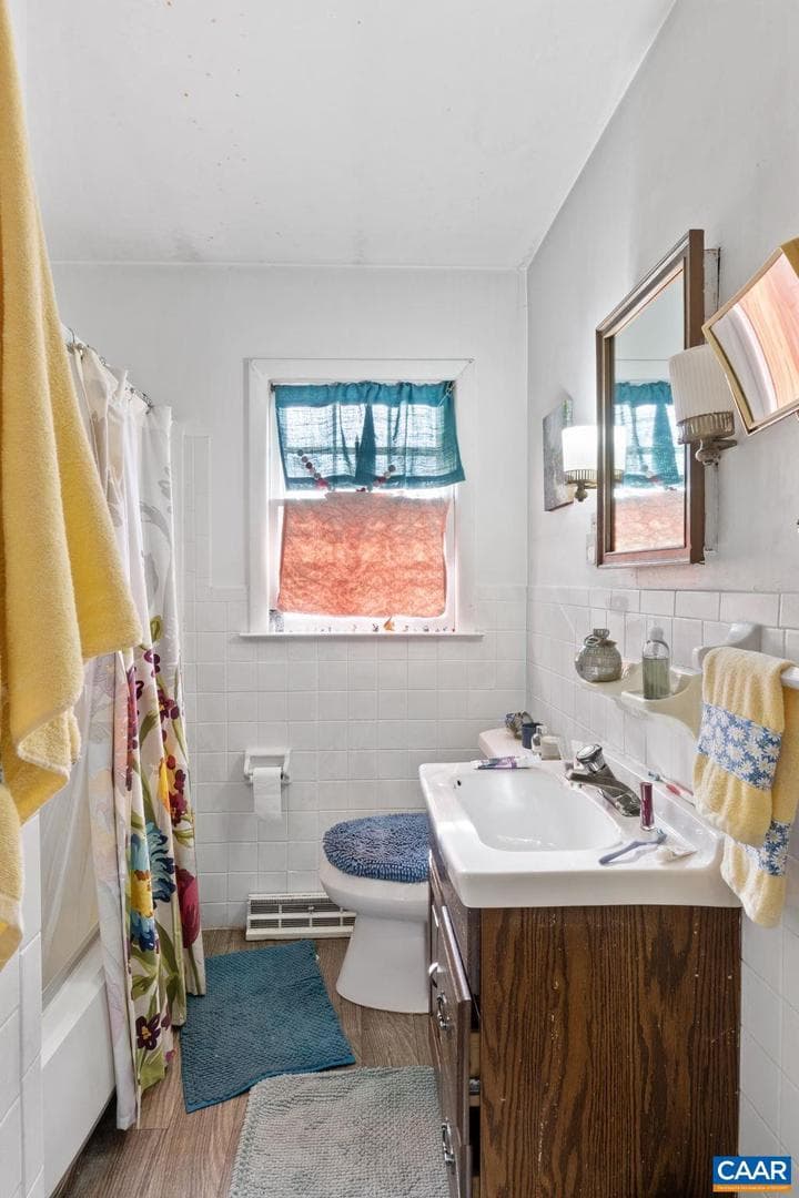 1210 Agnese St photo 20