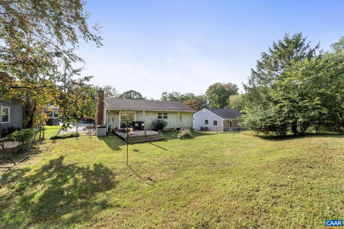 1210 Agnese St photo 37