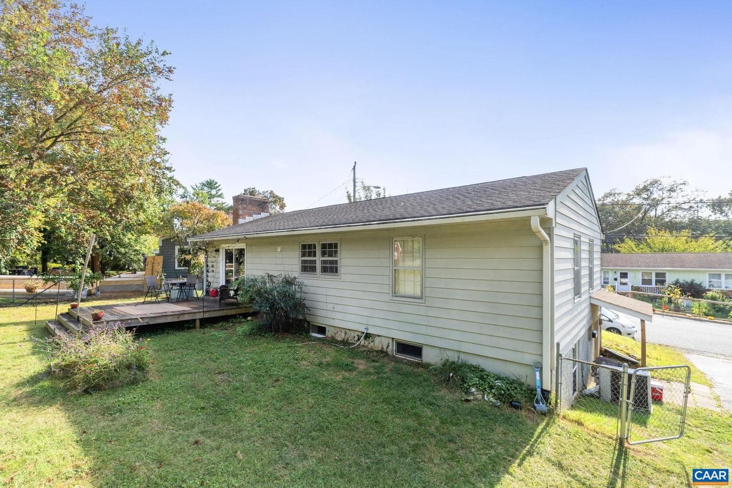 1210 Agnese St photo 39