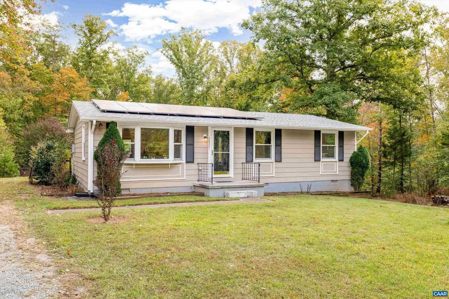 2833 Milton Rd photo 1