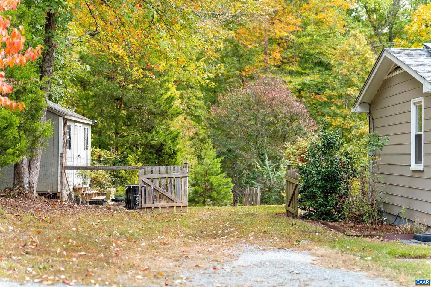 2833 Milton Rd photo 40