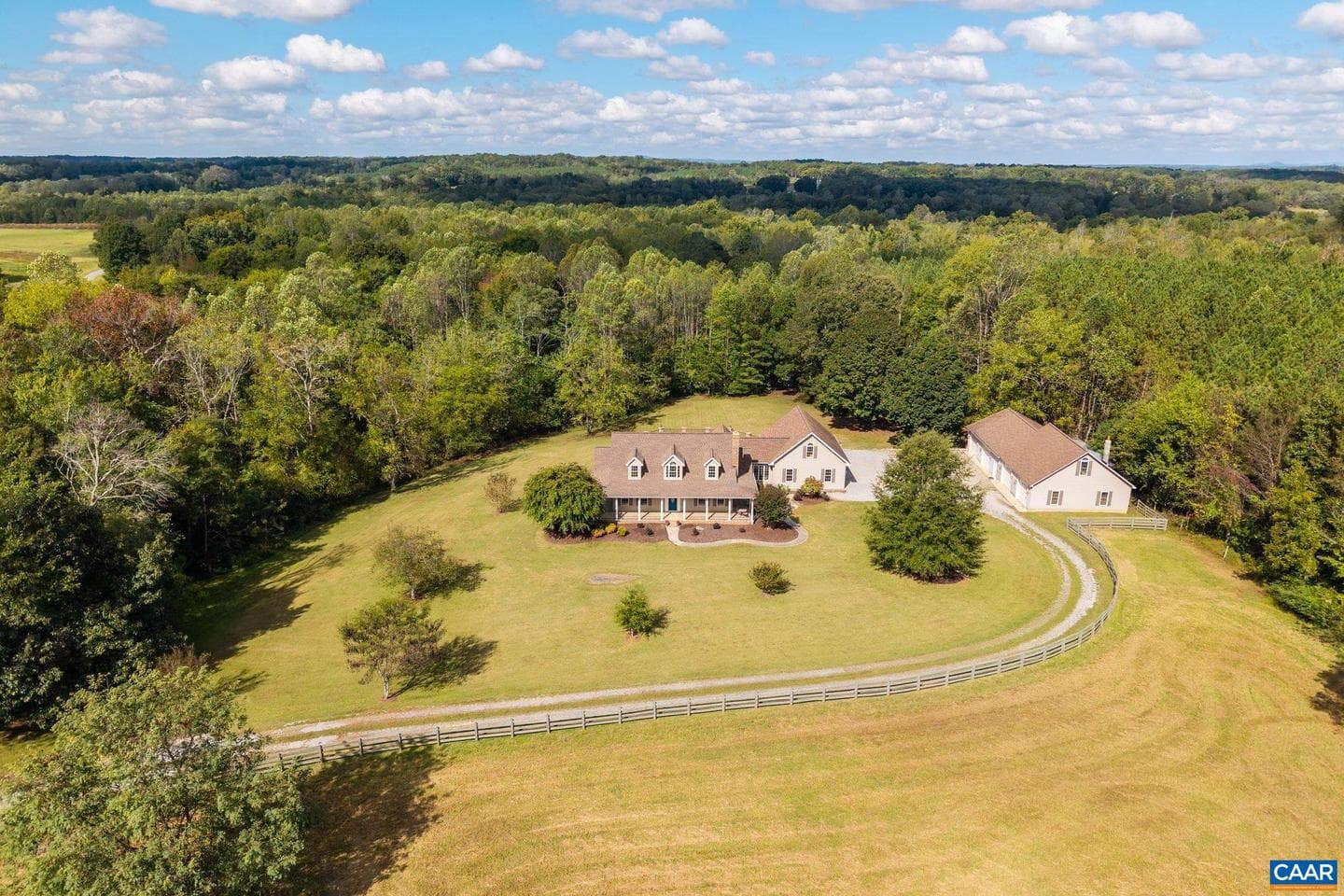 884 Pleasant Gap Dr photo 4