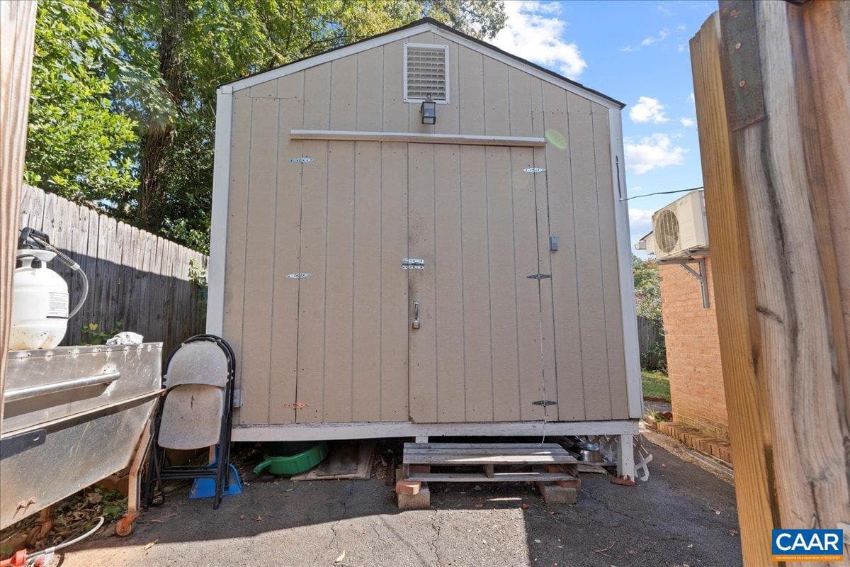 114 Olinda Dr photo 51