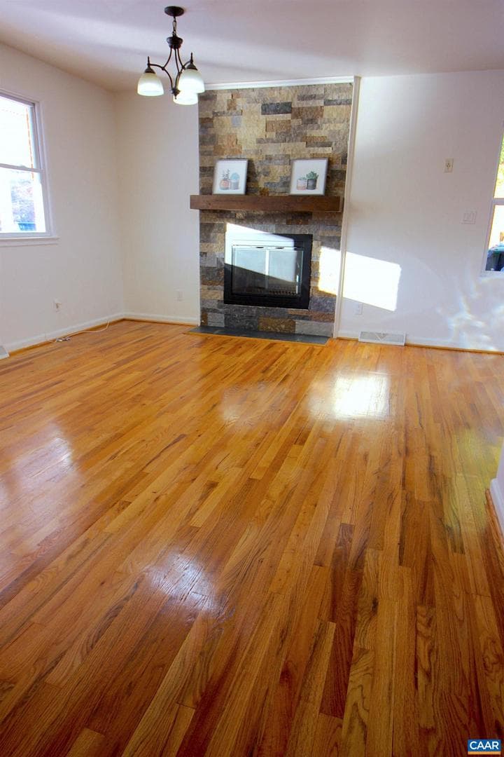 114 Olinda Dr photo 8