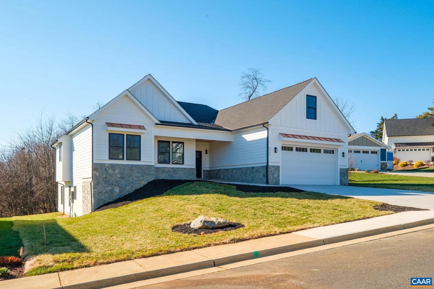 2524 Belvue Rd photo 3