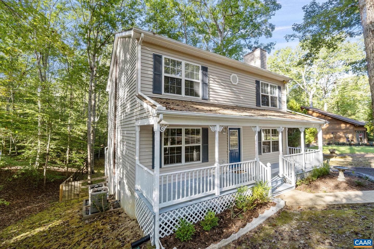 8 Horseback Ln photo 3