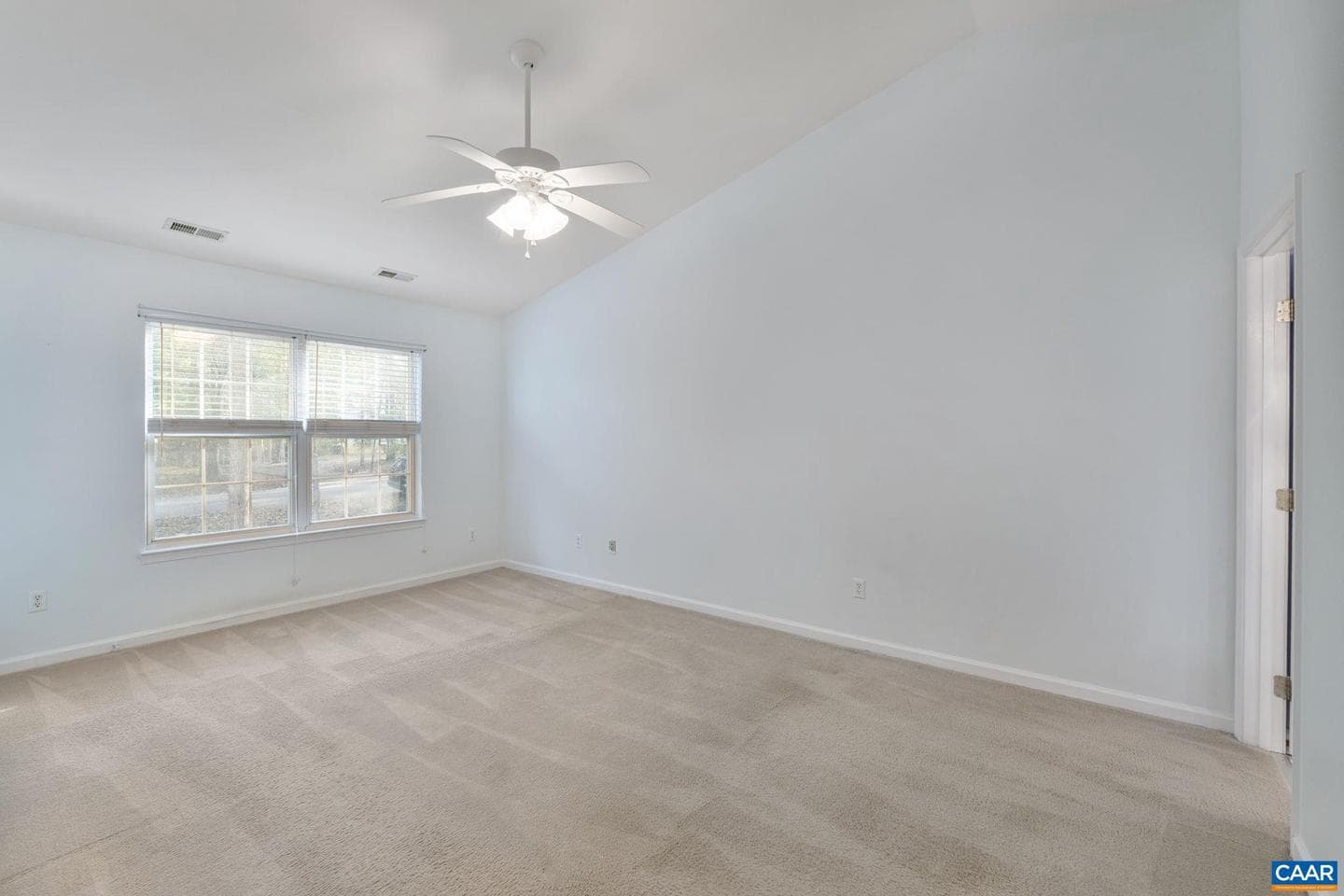 8 Horseback Ln photo 32