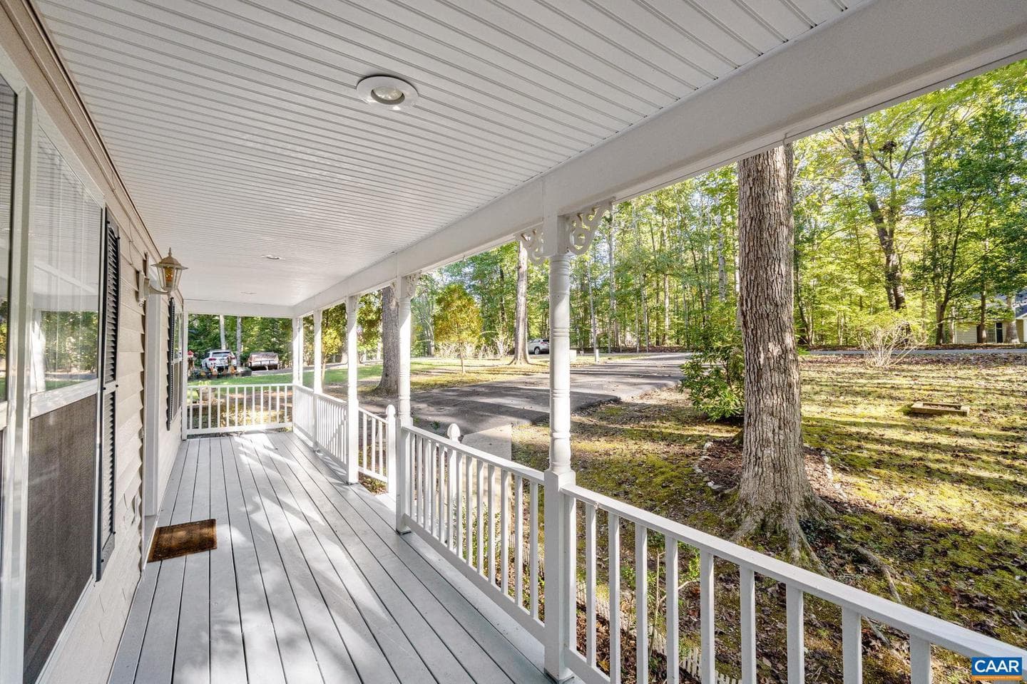 8 Horseback Ln photo 4