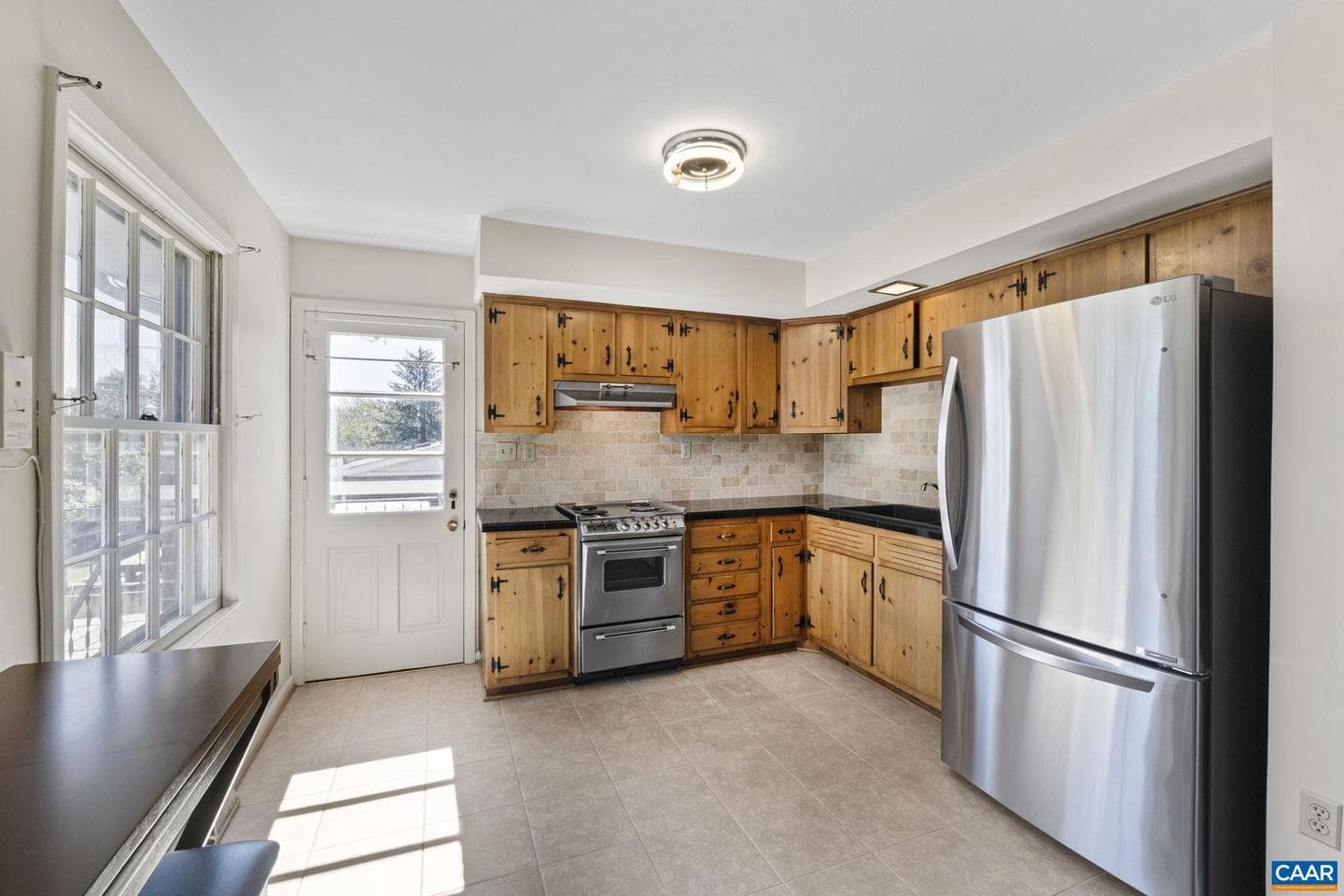 2208 Dominion Dr photo 10